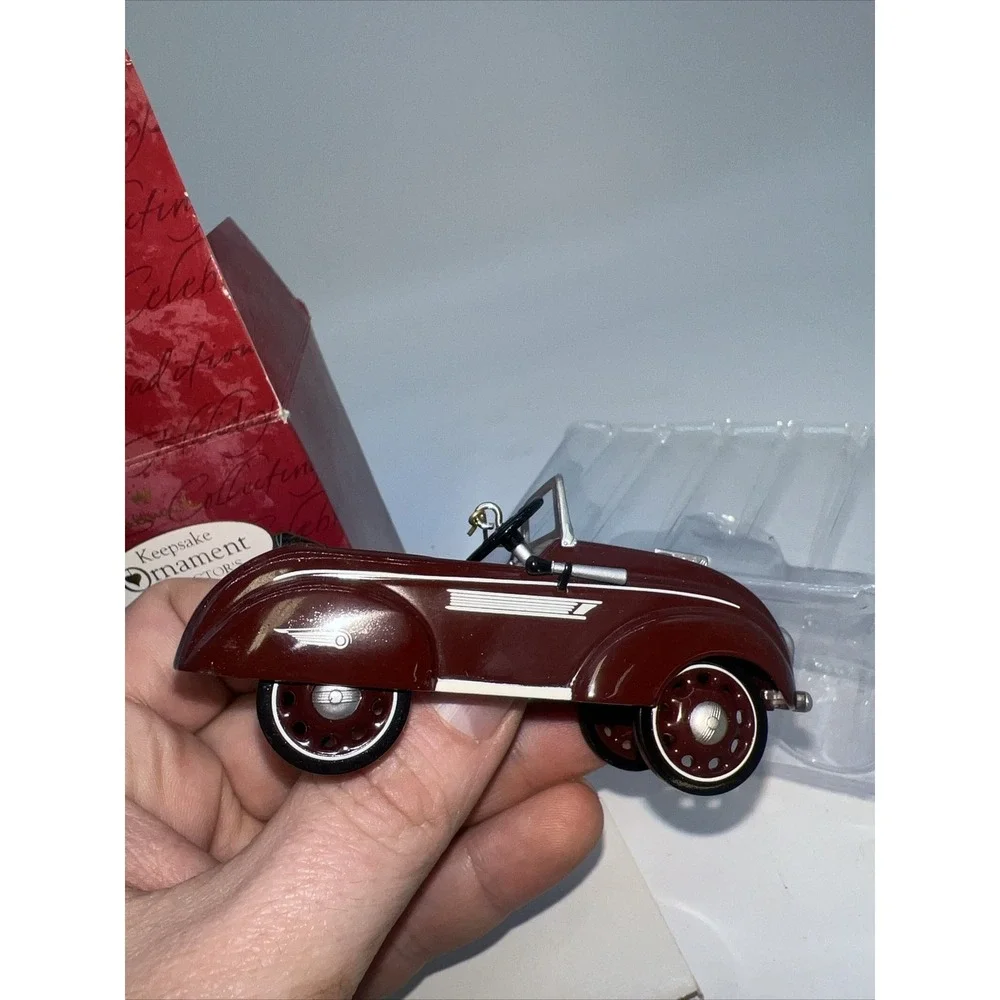 1997 Hallmark 1937 Steelcraft Airflow by Murray Kiddie Car Ornament Club Edition